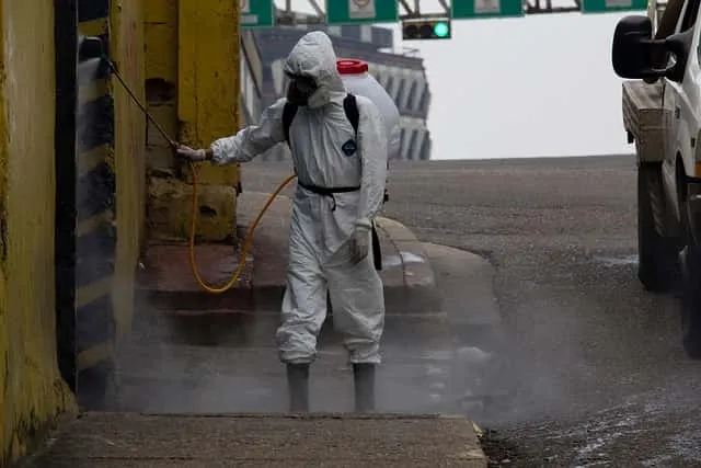 Application of chlorine dioxide disinfectants in environmental disinfection