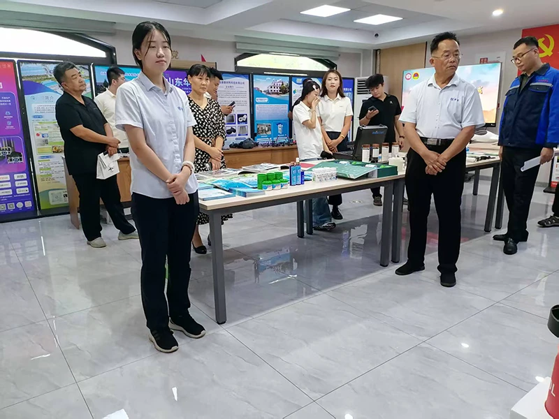 Компания Shandong Huashi Pharmaceutical приняла участие в Национальной выставке оборонных технологий Linqu. Дезинфицирующие средства привлекли большое внимание.